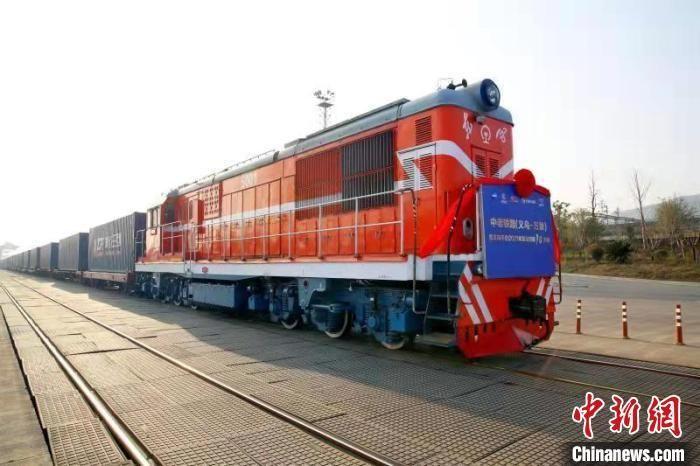 财经义新欧中老铁路国际货运列车首发促中国与东盟贸易社会热点文章小